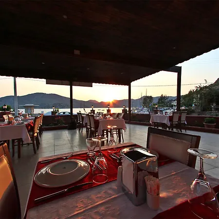 Ξενοδοχείο Defne Lorina