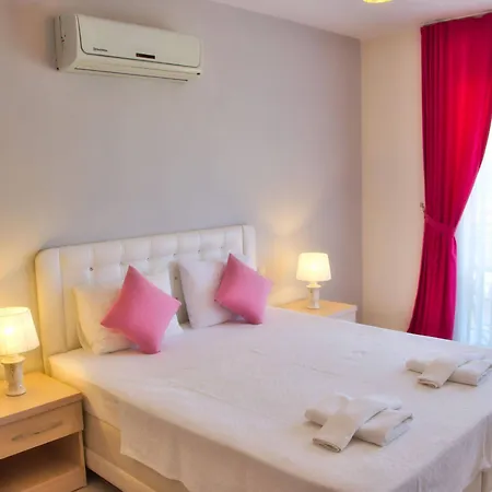 Defne Lorina Otel 2*