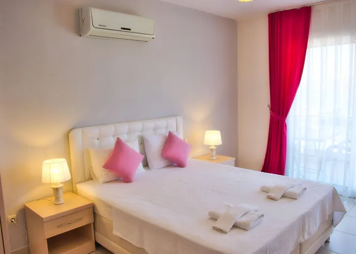 Defne Lorina Hotel 2*