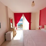 Defne Lorina Marmaris