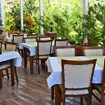 Defne Lorina Hotel