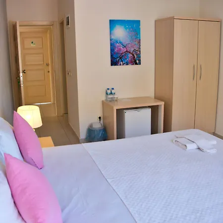 Otel Defne Lorina