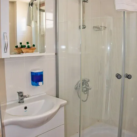 Otel Defne Lorina Marmaris