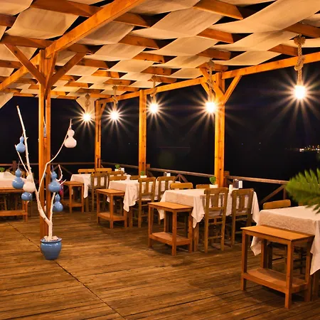 Otel Defne Lorina 2*