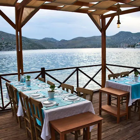 Otel Defne Lorina 2*
